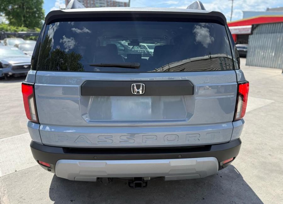 Salvage 2026 Honda Passport Elite in Blue
