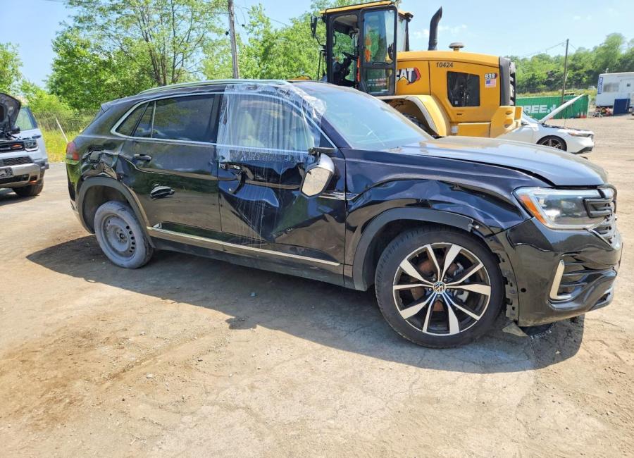 Salvage 2024 Volkswagen Atlas Cross Sport Sel Premium R-line in Black