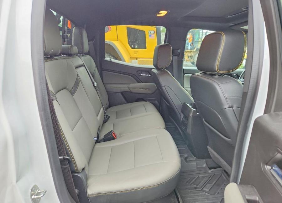 Salvage 2024 Chevrolet Colorado Zr2 in White