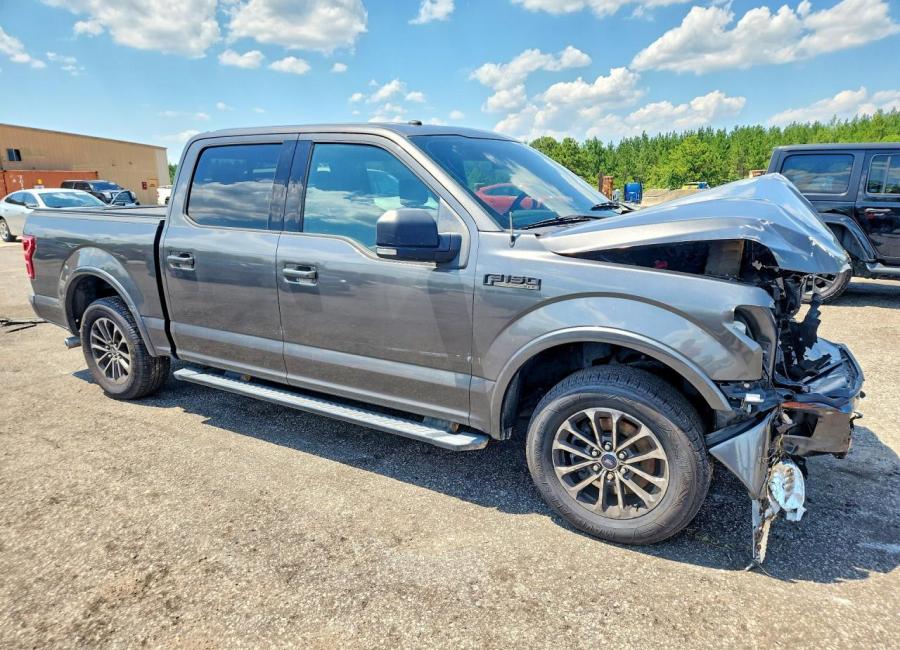 Salvage 2018 Ford F150 Xlt in Gray