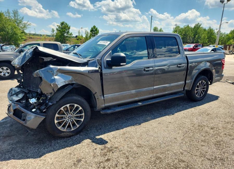 Salvage 2018 Ford F150 Xlt in Gray