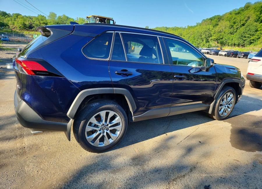 Salvage 2025 Toyota Rav4 Xle Premium in Blue