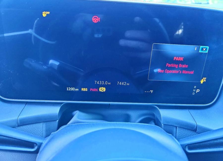 Salvage 2023 Mercedes Benz Glc 300 4matic in Blue