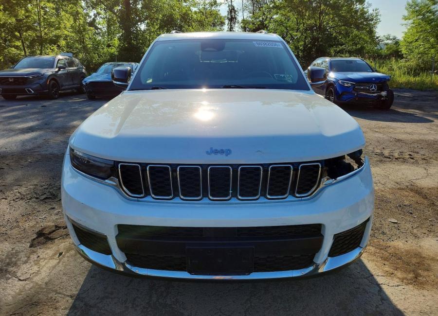 Salvage 2023 Jeep Grand Cherokee L Limited in White