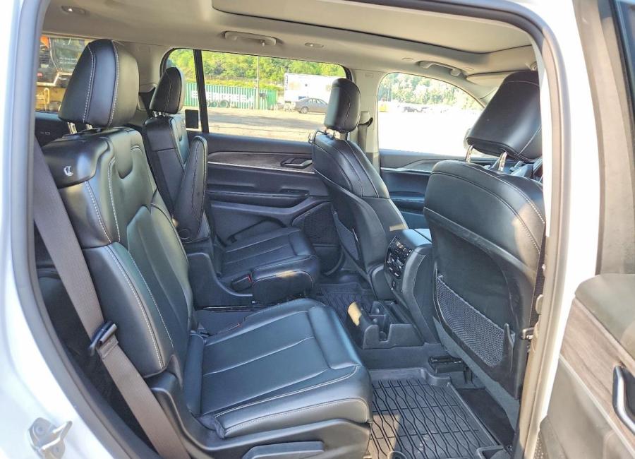 Salvage 2023 Jeep Grand Cherokee L Limited in White