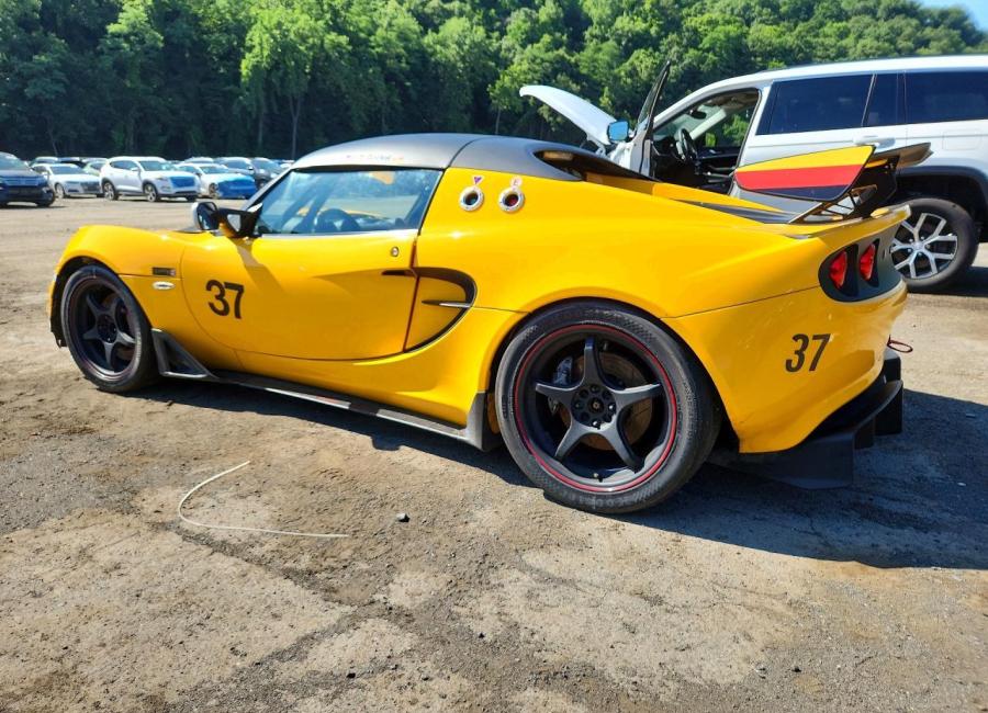 Salvage 2017 Lotus Elise S Cup R in Yellow