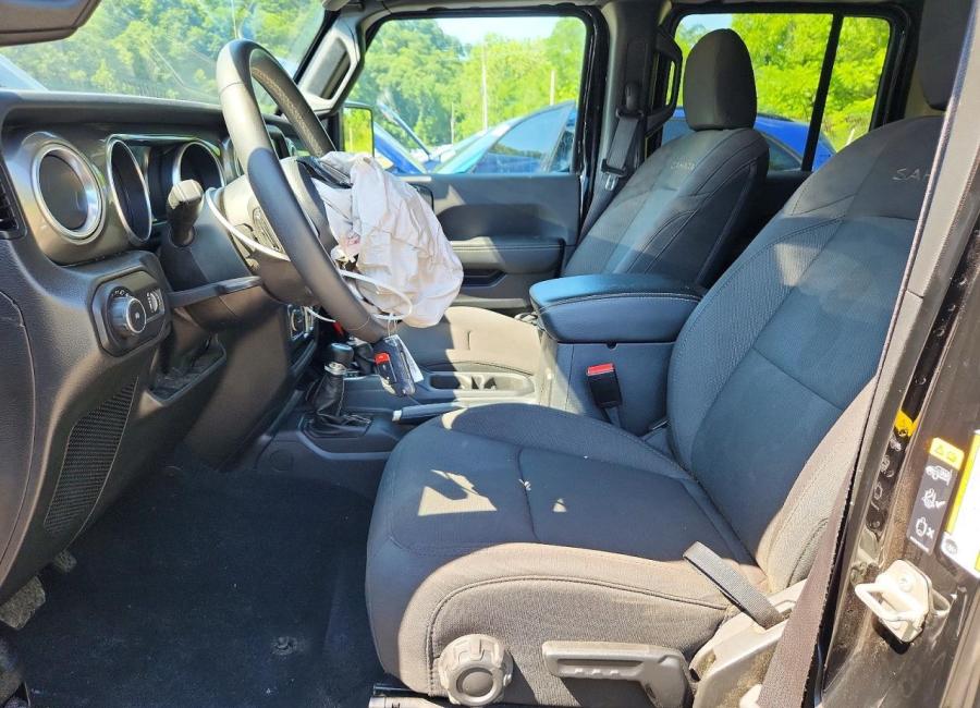 Salvage 2023 Jeep Wrangler Sahara in Black