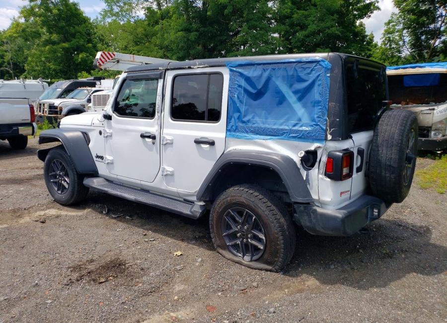 Salvage 2024 Jeep Wrangler  in White