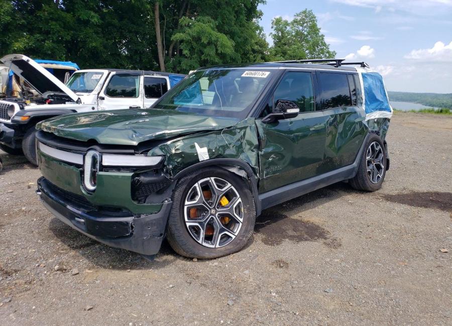 Salvage 2023 Rivian R1s Launch Edition in Green
