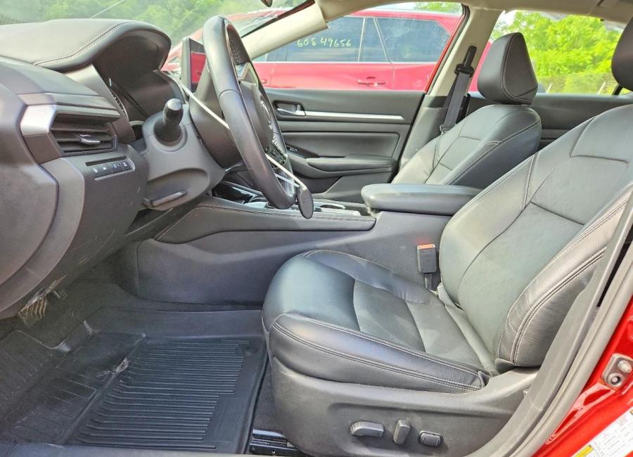 Salvage 2024 Nissan Altima Sl in Burgundy
