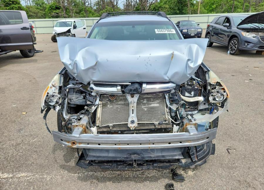 Salvage 2014 Subaru Outback Limited in Silver