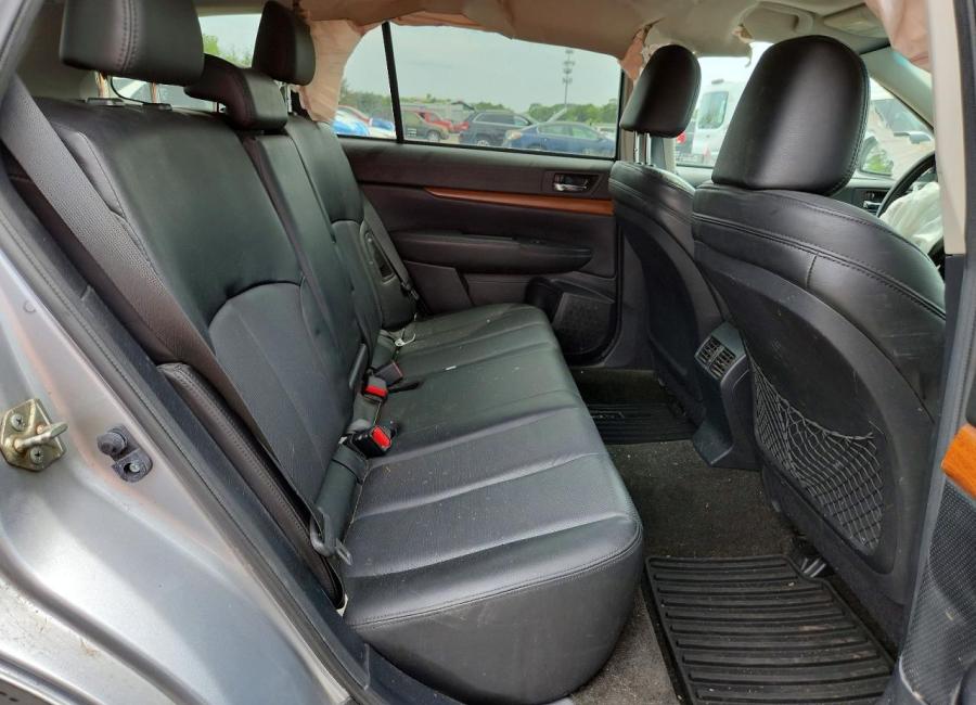 Salvage 2014 Subaru Outback Limited in Silver