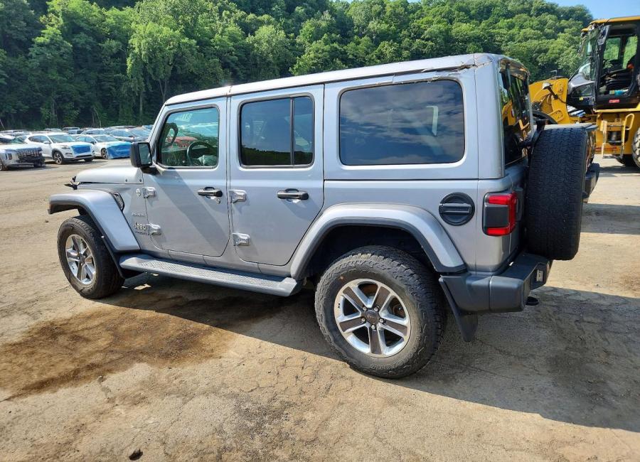 Salvage 2021 Jeep Wrangler Unlimited Sahara in Silver