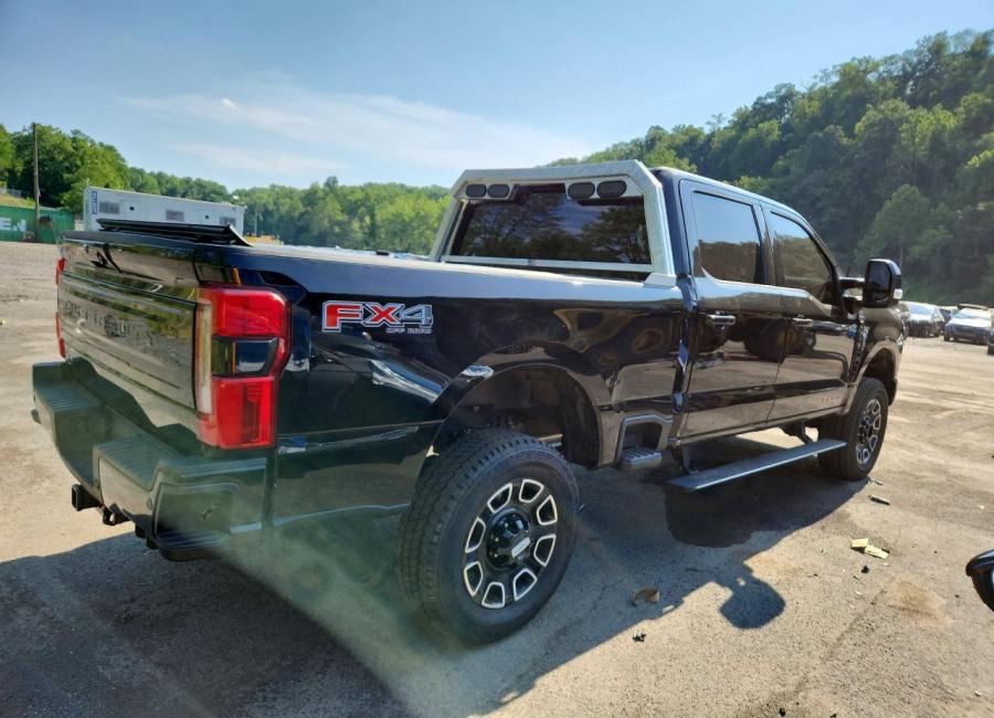 Salvage 2025 Ford F350  in Black