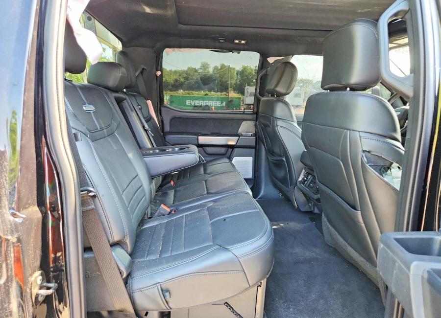 Salvage 2025 Ford F350  in Black