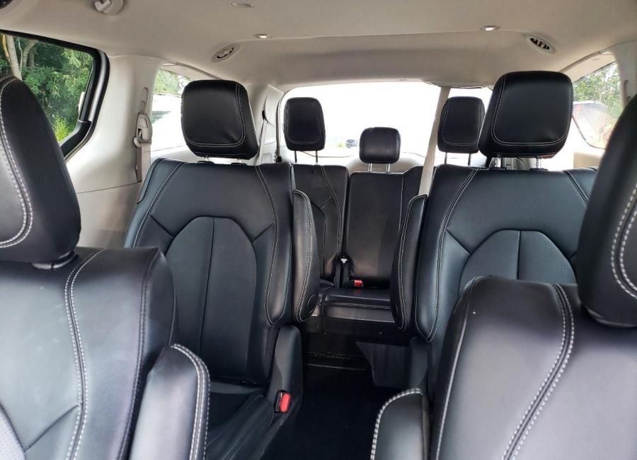 Salvage 2024 Chrysler Pacifica Hybrid Select in Gray