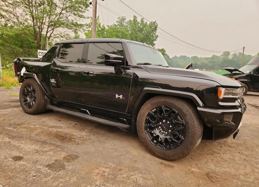Salvage 2025 Gmc Hummer  in Black