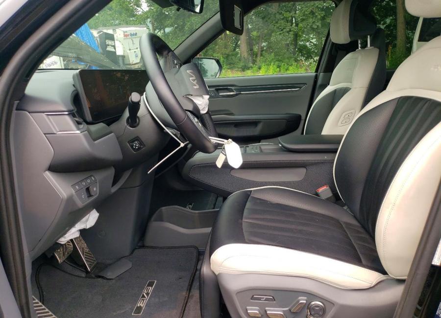 Salvage 2024 Kia Ev9 Gt Line in Black