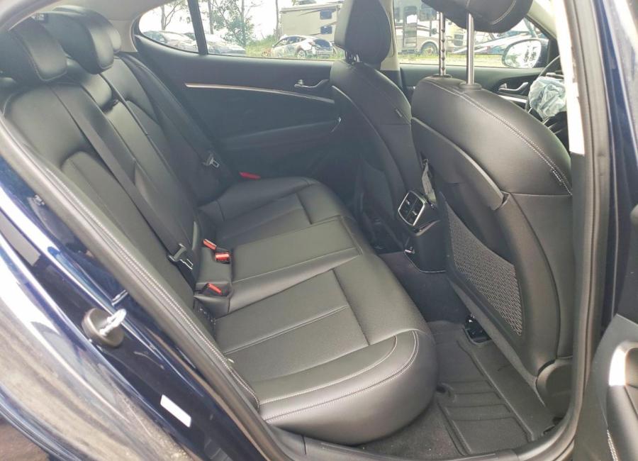 Salvage 2026 Genesis G70  in Blue
