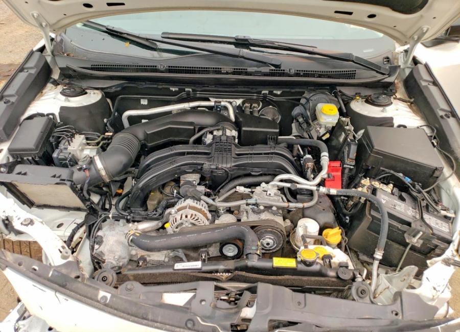 Salvage 2025 Subaru Outback Onyx Edition in White