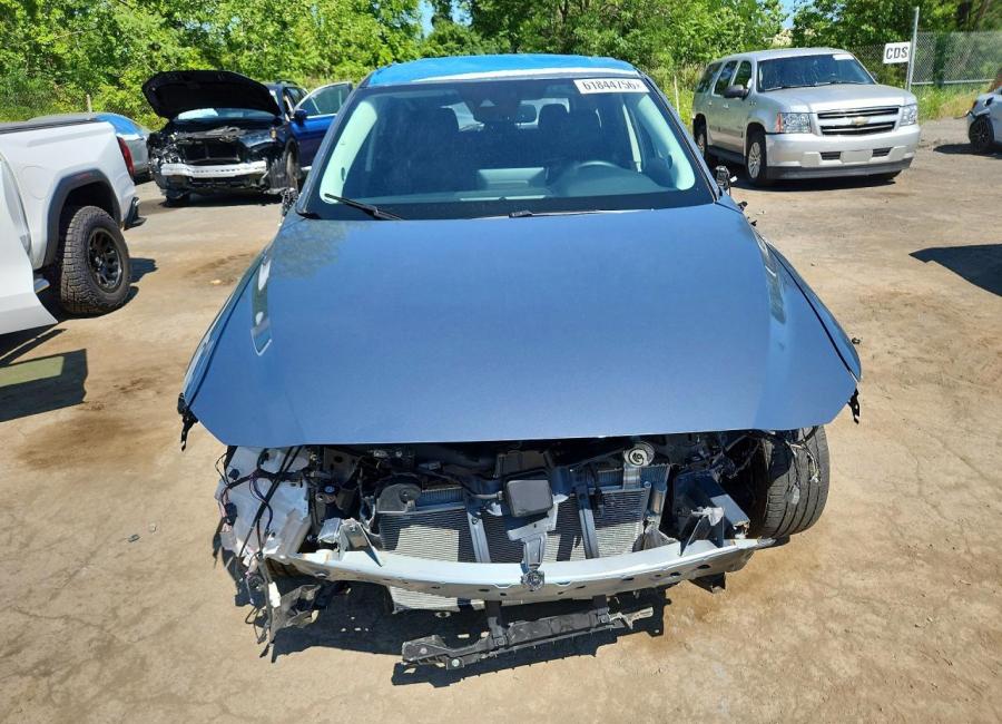 Salvage 2025 Mazda Cx-5  in Blue