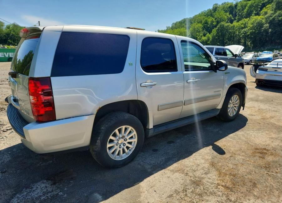 Salvage 2011 Chevrolet Tahoe Hybrid in Gray