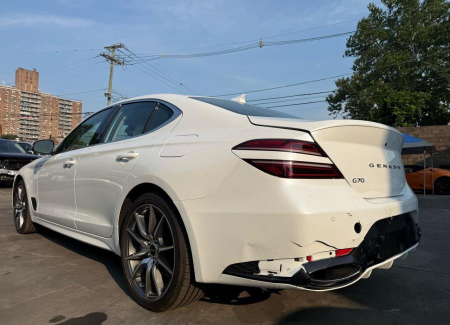 Salvage 2026 Genesis G70  in White
