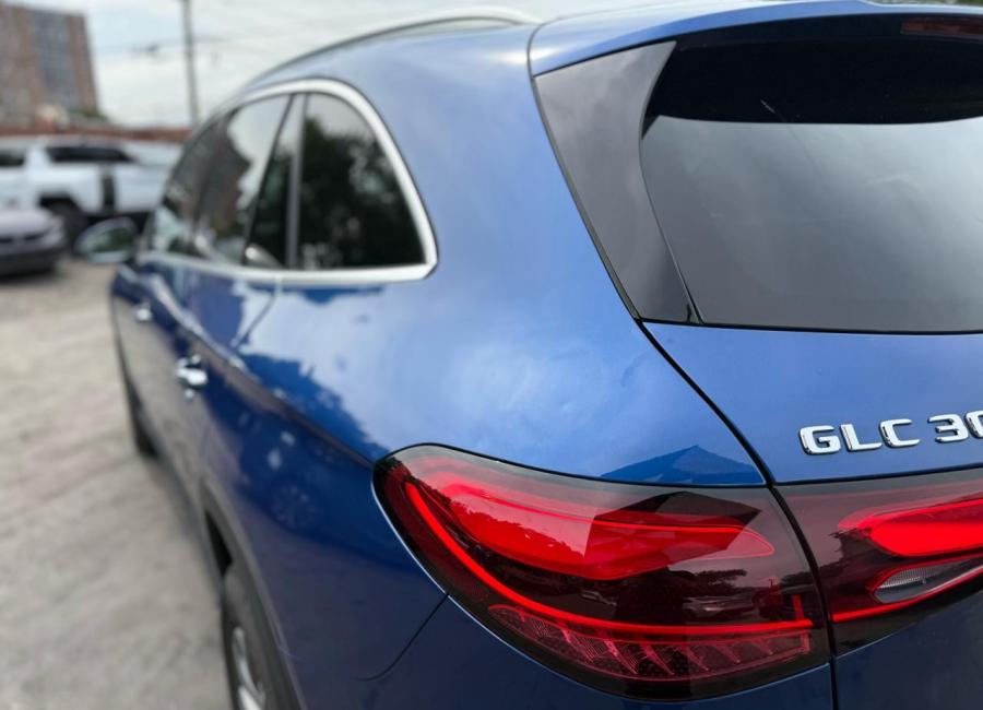 Salvage 2025 Mercedes-benz Glc 300 4matic in Blue
