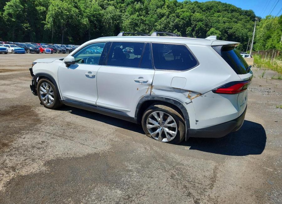 Salvage 2024 Toyota Grand Highlander Hybrid Limited in White