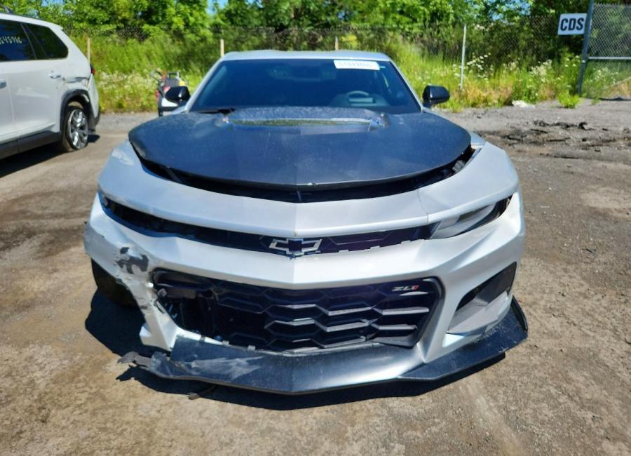 Salvage 2018 Chevrolet Camaro Zl1 in Silver