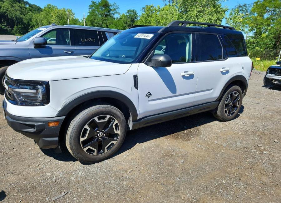Salvage 2022 Ford Bronco Sport Outer Banks in White