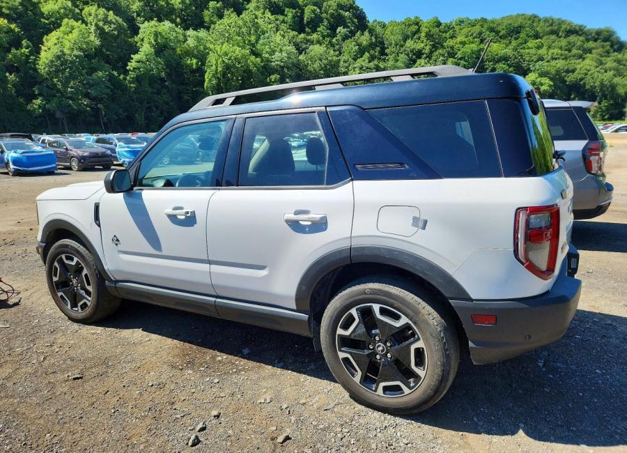 Salvage 2022 Ford Bronco Sport Outer Banks in White