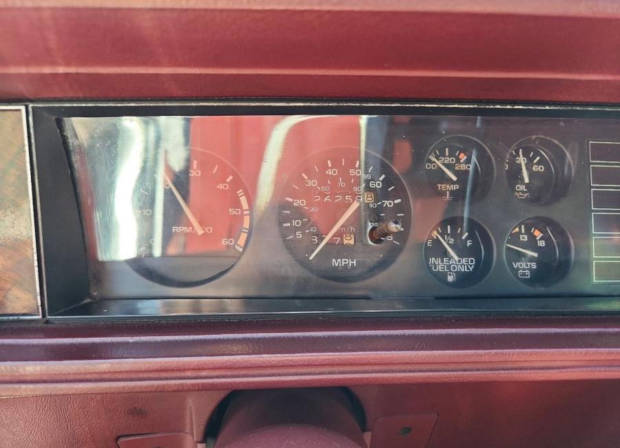 Salvage 1983 Oldsmobile Cutlass Calais in Black