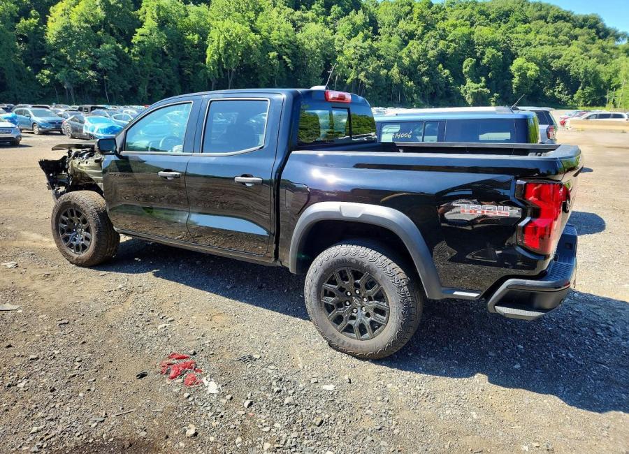 Salvage 2025 Chevrolet Colorado Trail Boss in Black
