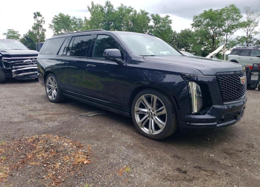 Salvage 2025 Cadillac Escalade Esv Sport in Black