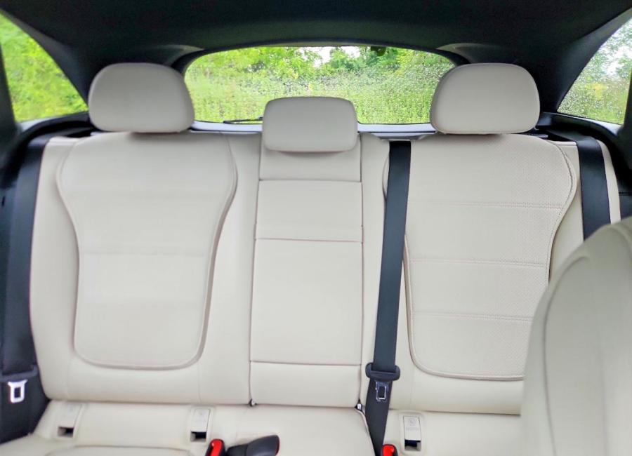 Salvage 2025 Mercedes-benz Glc 300 4matic in Blue