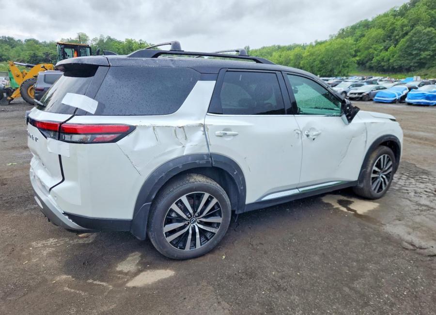 Salvage 2025 Nissan Pathfinder Platinum in White