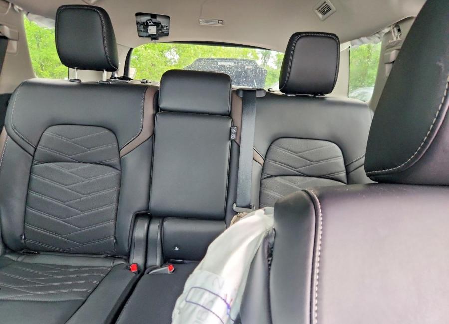 Salvage 2025 Nissan Pathfinder Platinum in White