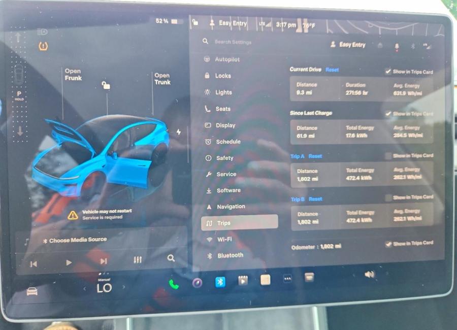 Salvage 2026 Tesla Model Y  in White