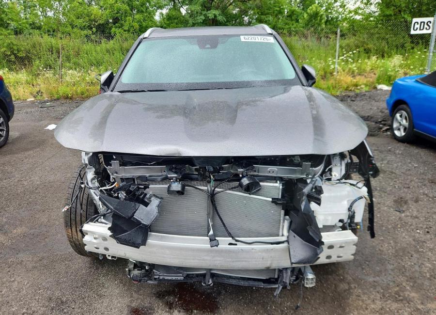 Salvage 2026 Toyota Highlander Xle in Gray