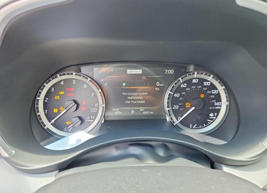 Salvage 2026 Toyota Highlander Xle in Gray
