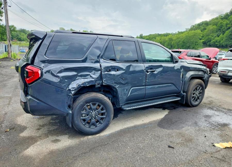 Salvage 2026 Toyota 4runner  in Gray