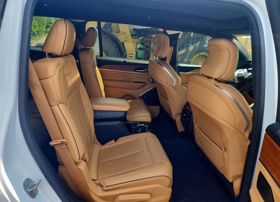 Salvage 2021 Jeep Grand Cherokee L Summit in White