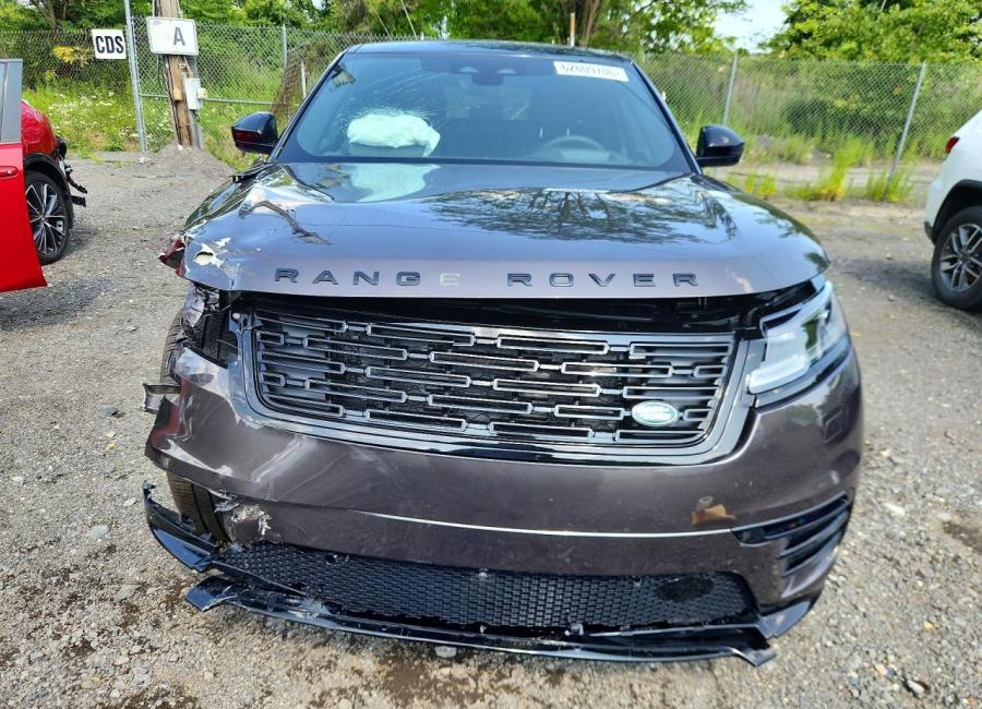 Salvage 2026 Land Rover Velar Dynamic Se in Gray