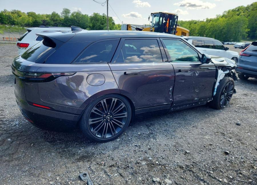 Salvage 2026 Land Rover Velar Dynamic Se in Gray