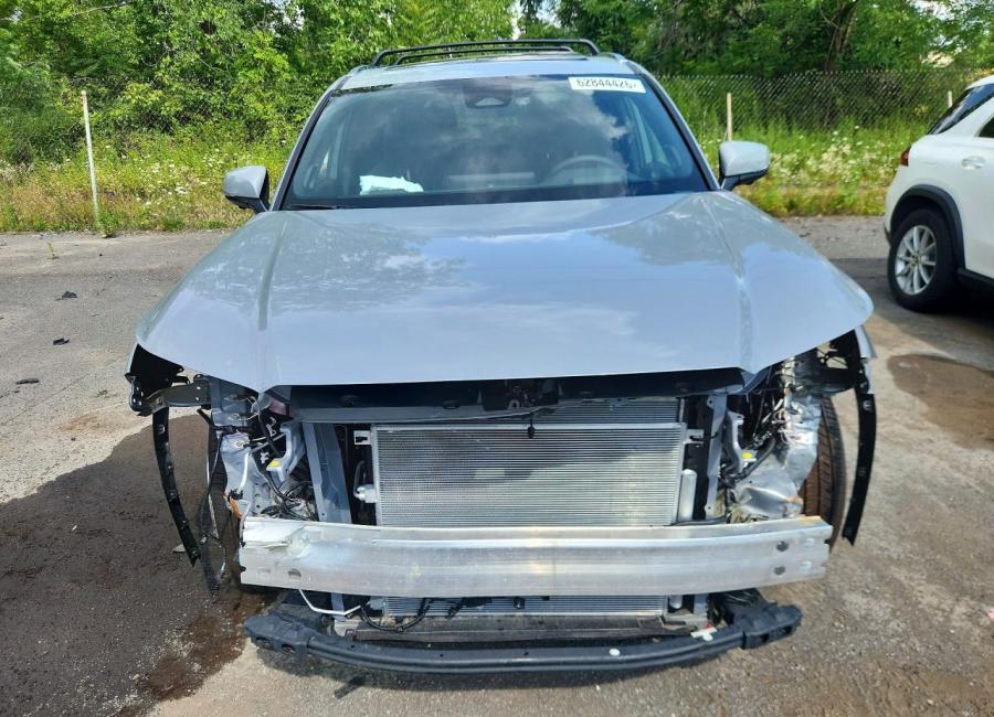 Salvage 2026 Toyota Grand Hybrid Max Platinum in Gray