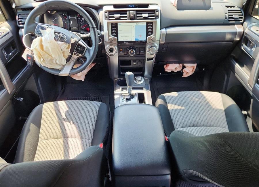 Salvage 2024 Toyota 4runner  in Black