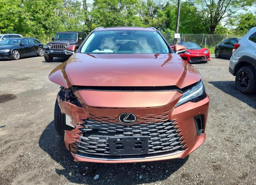 Salvage 2026 Lexus Rx 350h  in Gold