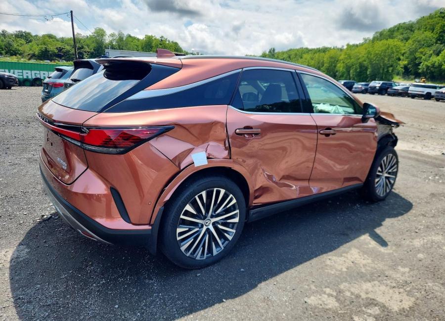 Salvage 2026 Lexus Rx 350h  in Gold