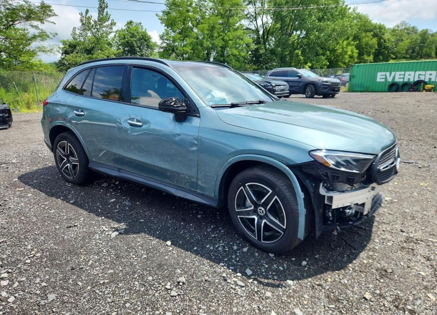 Salvage 2025 Mercedes Benz Glc 300 4matic in Blue
